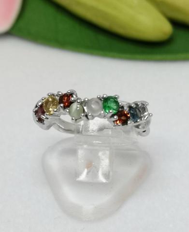 แหวนพลอยนพเก้า เพชร เพทาย ไพลิน ทับทิม มรกต บุษราคัม โกเมน มุกดาหาร ไพฑูรย์ พลอยเสริมดวง ดูดวง แก้ชง เสริมราศี เสริมธาตุ พลอยแท้