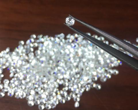 เพชรแท้ เพชรร่วง เพชรสวย เพชรราคาดีที่สุด มีใบเซอร์ diamond เบลเยี่ยมคัด รับทำตัวเรือนเงินทอง เพชรแท้ราคาโปรโมชั่น