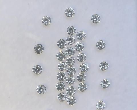 White Zircon พลอยเพทายขาวเหลี่ยมเพชร พลอยแท้สีขาว พลอยมิล พลอยเล็ก พลอยสายมู  พลอยล้อมเพชร เสริมดวง เพชร ราศีเมษ แหวนเพชร มีใบเซอร์ฯ diamond เพชร พลอยนพเก้า