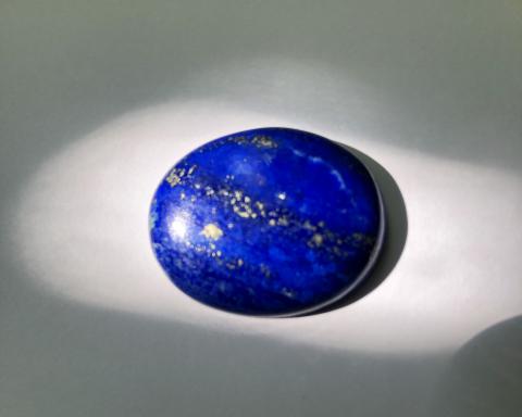 lapis lazuli หินสีน้ำเงิน ทอง ลาพิสลาซูลี่ หินนำโชค อัญมณี ดูดวง แก้ชง เสริมดวงลาปิส ลาซูลี่ กำไลหินลาพิส หินดูดทรัพย์ สร้อยข้อมือหินเสริมการเงิน 