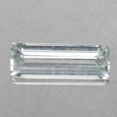 g1-413-9 aquamarine พลอยอะความารีน aquamarine พลอยแท้ อะความารีน สีฟ้าอ่อน เสริมดวง แก้ชง ดูดวง พลอยธรรมชาติ natural gemstone ราศีมีน