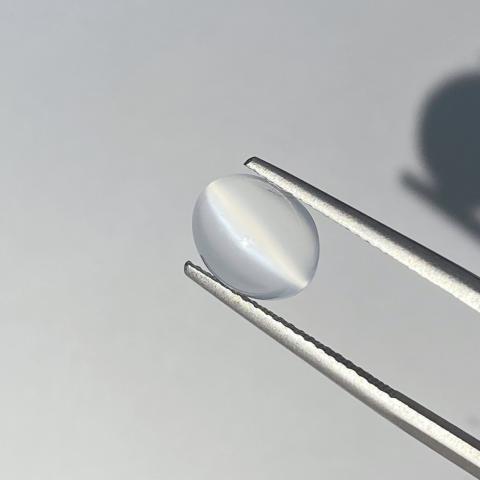 moonstone มูนสโตน พลอย มุกดาหาร พลอยตาแมว cat eye พลอยราศีเมถุน อัญมณี สีขาว เสริมดวง เสริมราศีเกิด พลอยแท้ พลอยสายมู