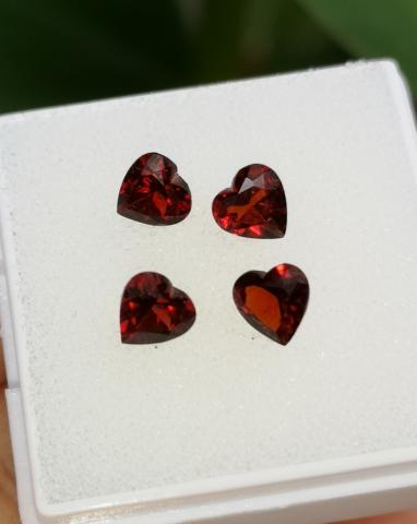 g1-595-8 garnet พลอยโกเมน