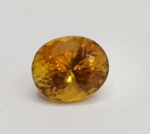 Citrine yellow natural gemstone พลอย ซิทริน อัญมณี แก้ชง เสริมดวง ดูดวง หัวใจ heart สีเหลือง ทอง พลอยบุษราคัม เสริมราศี