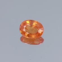 g1-412-32 Spessartite Garnet โกเมนสีทอง