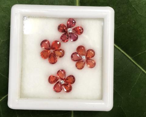 orangesapphire  พลอยซัฟไฟร์สีส้ม พลอยเนื้อแข็ง พลอยทรงหยดน้ำ  พลอยประจำวันเกิดพฤหัส ต่างหู จี้ แหวน พลอยเสริมดวง พลอยแท้ พลอยเผาเก่า 