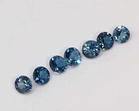London Blue Topaz สีน้ำเงิน อัญมณี วันศุกร์ พลอย เสริมราศี วันเกิด เสริมดวง ดูดวง ต่างหู บลูโทแพส โทพาส หัวแหวน จึ้ พลอยไพลิน ring earring bracelet