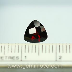 garnet พลอยโกเมน สีแดง พลอยแท้ เดือนมกราคม การ์เน็ต แหวน พลอยไทย  สร้อย แก้ชง ดูดวง เสริมดวง ราศีมกรา