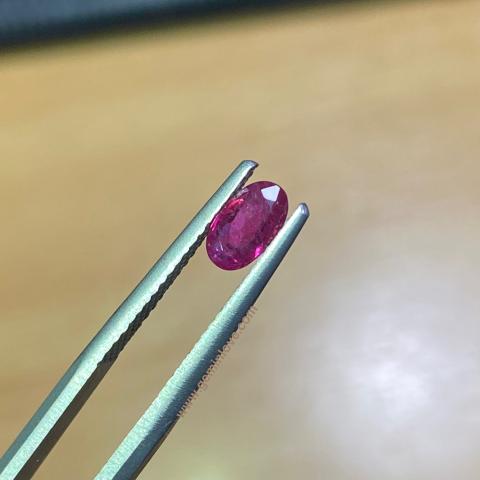 Siamruby พลอยทับทิมสยาม พลอยแดงจันทบุรี พลอยไทย พลอยแท้มีใบเซอร์ พลอยเผาเก่า พบอยเสริมดวง พลอยสายมู พลอยหัวแหวน