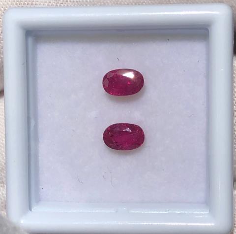 พลอยทับทิมสยาม พลอยทับทิมเผาเก่า Siamruby  ruby พลอยไทย พลอยแท้มีใบเซอร์ naturalruby 