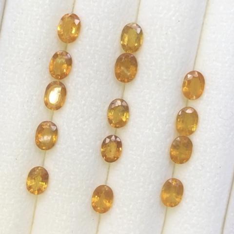 yellow sapphire 14 pcs g1-488-26 yellowsapphire พลอยบุษราคัมบางกะจะ จันทบุรี พลอยไทย นพเก้า เสริมดวง ดูดวง แก้ชง แหวนพลอยแท้ บุษย์น้ำเพชร พลอยดิบ