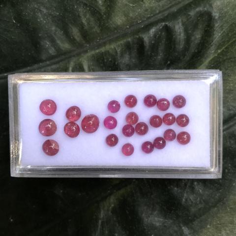 พลอยทับทิมเผาเก่า ruby พลอยทรงหัวใจ พลอยทับทิมพม่า พลอยแท้มีใบเซอร์ naturalruby 