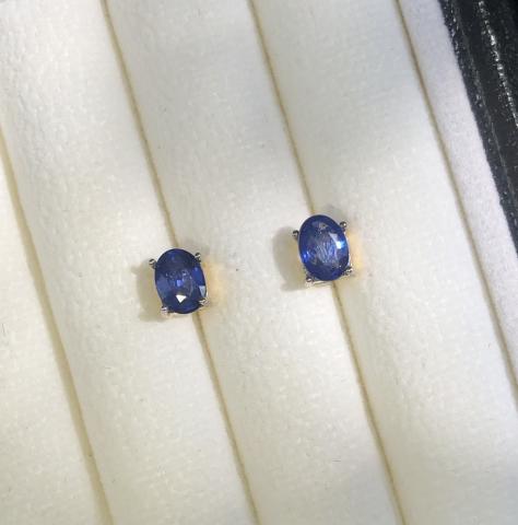bluesapphireearring ต่างหูพลอยไพลิน พลอยจันทบุรี พลอยน้ำเงิน บลูซัฟไฟร์ พลอยแท้มีใบเซอร์ ต่างหูพลอยเสริมดวง
