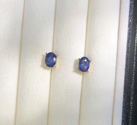 bluesapphireearring ต่างหูพลอยไพลิน พลอยจันทบุรี พลอยน้ำเงิน บลูซัฟไฟร์ พลอยแท้มีใบเซอร์ ต่างหูพลอยเสริมดวง