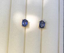 bluesapphireearring ต่างหูพลอยไพลิน พลอยจันทบุรี พลอยน้ำเงิน บลูซัฟไฟร์ พลอยแท้มีใบเซอร์ ต่างหูพลอยเสริมดวง